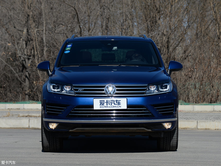 2017;J 3.0 TSI R Line ʷ