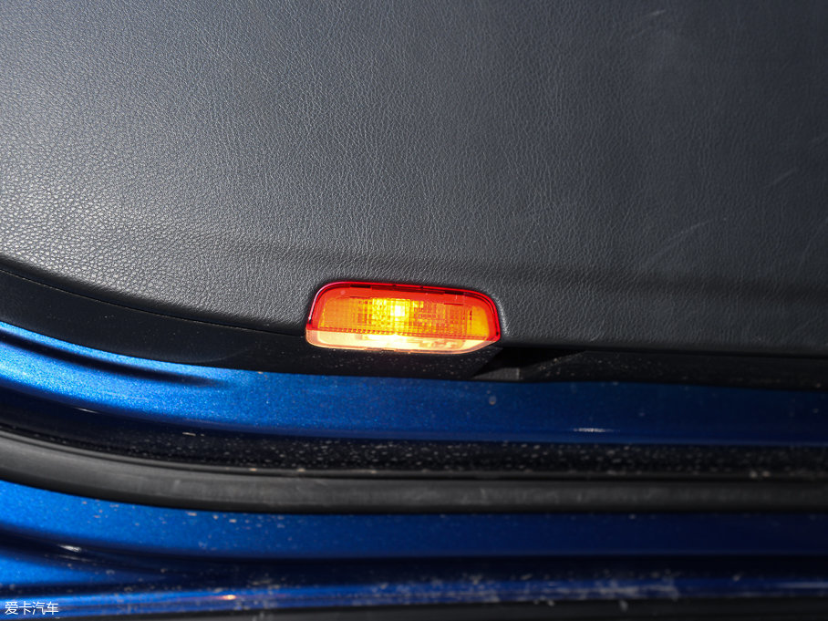 2017;J 3.0 TSI R Line ʷ