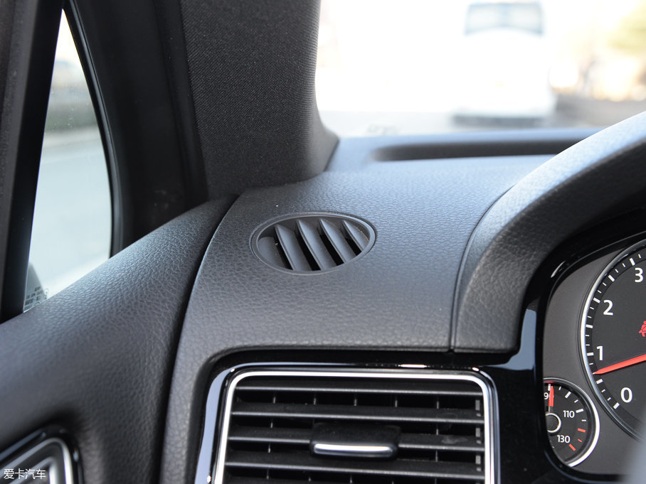 2017;J 3.0 TSI R Line ʷ