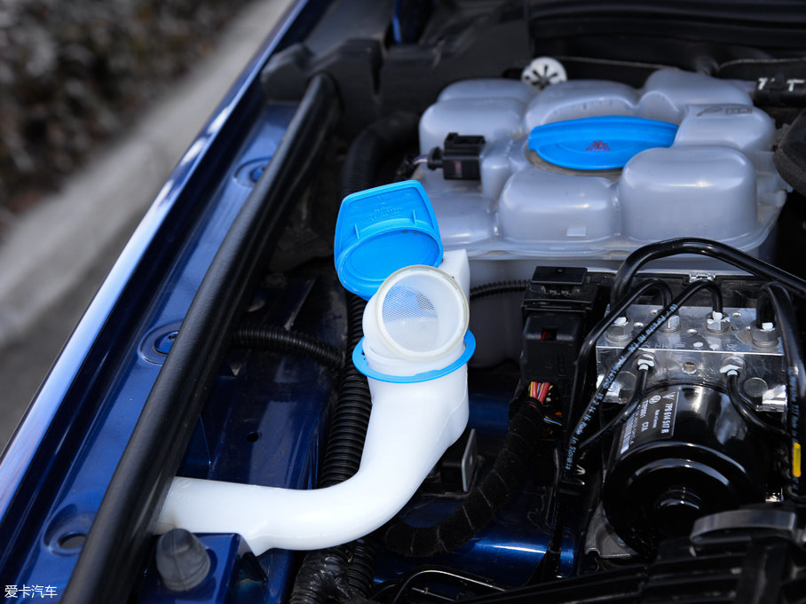 2017;J 3.0 TSI R Line ʷ