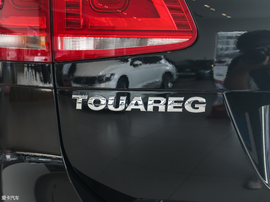 2017;J 3.0 TSI R Line ʷ