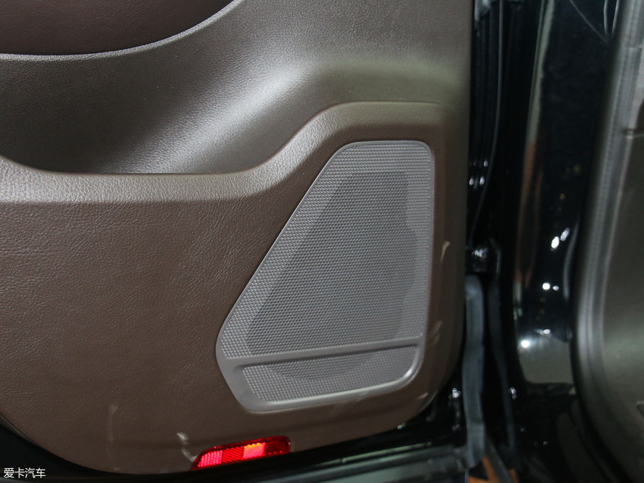 2017;J 3.0 TSI R Line ʷ