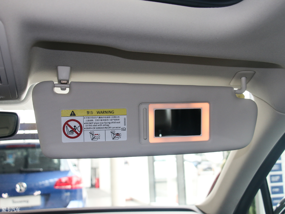 2017;J 3.0 TSI R Line ʷ