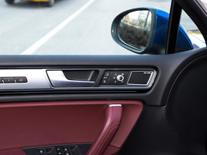 20173.0 TSI R Line ʷ g