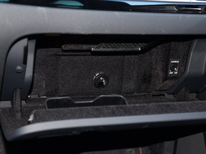 20173.0 TSI R Line ʷ g