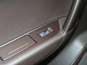 20173.0 TSI R Line ʷ g