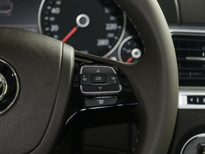 20173.0 TSI R Line ʷ п؅^