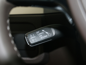 20173.0 TSI R Line ʷ п؅^