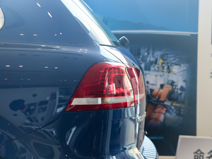 201715o(j) R-Line (x)(ji)^