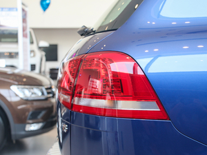 201715o(j) R-Line (x)(ji)^