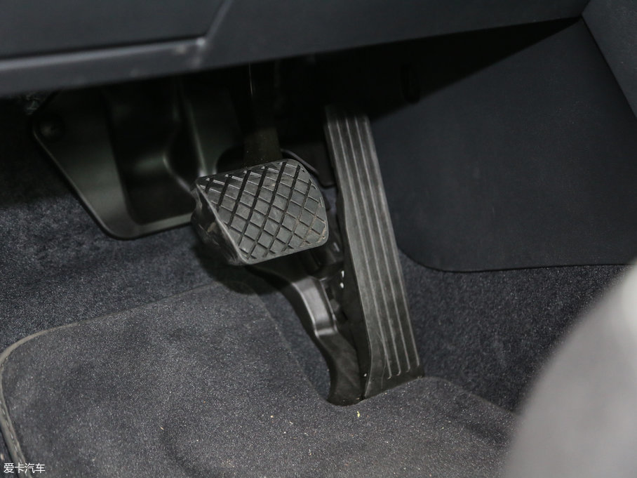 2017ךx(chng) 180TSI ˘(l)