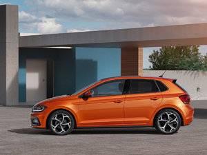 2017��R-Line ���w���^