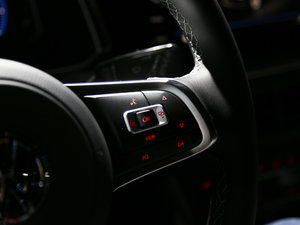 2017��R-Line �п؅^