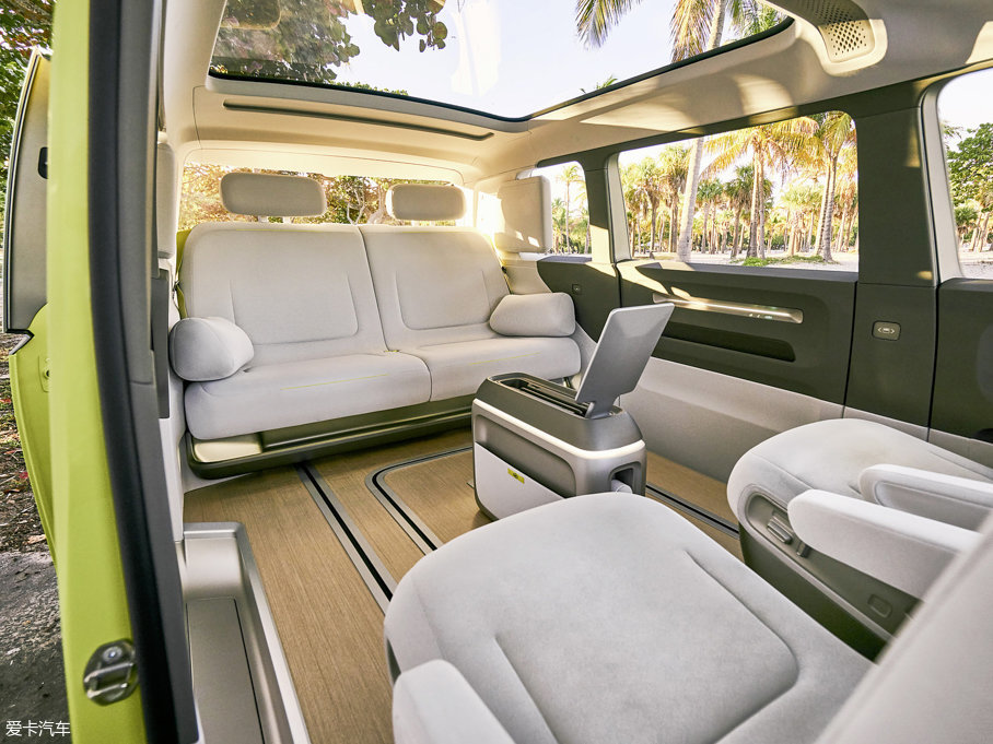 2017���ID. Buzz Concept