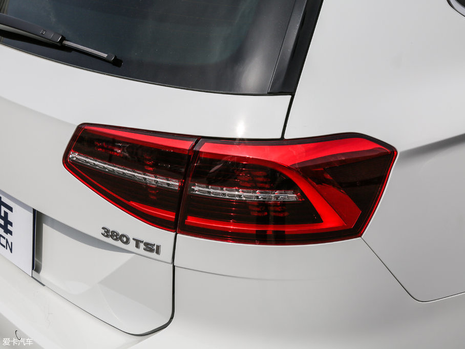 2017ε 380TSI R-line