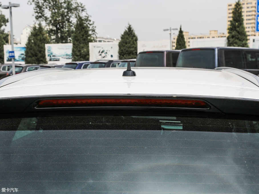 2017ε 380TSI (q)R-line