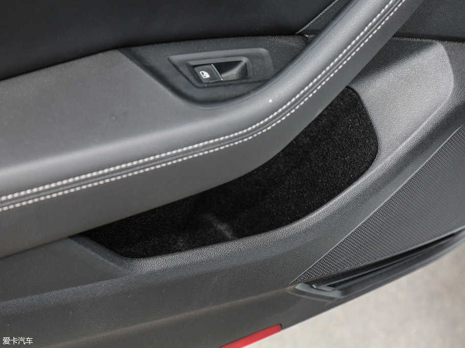 2017ε 380TSI R-line