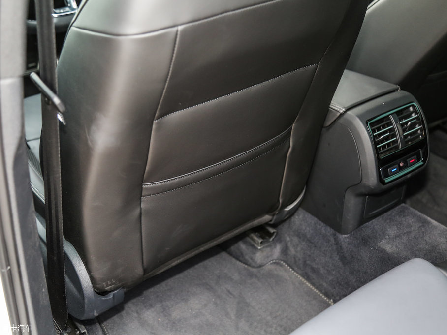 2017ε 380TSI R-line