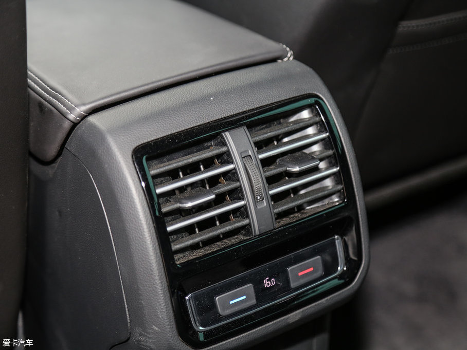 2017ε 380TSI R-line