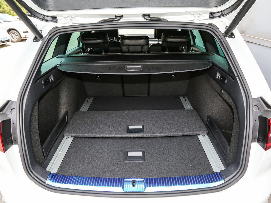 2017ε 380TSI (q)R-line