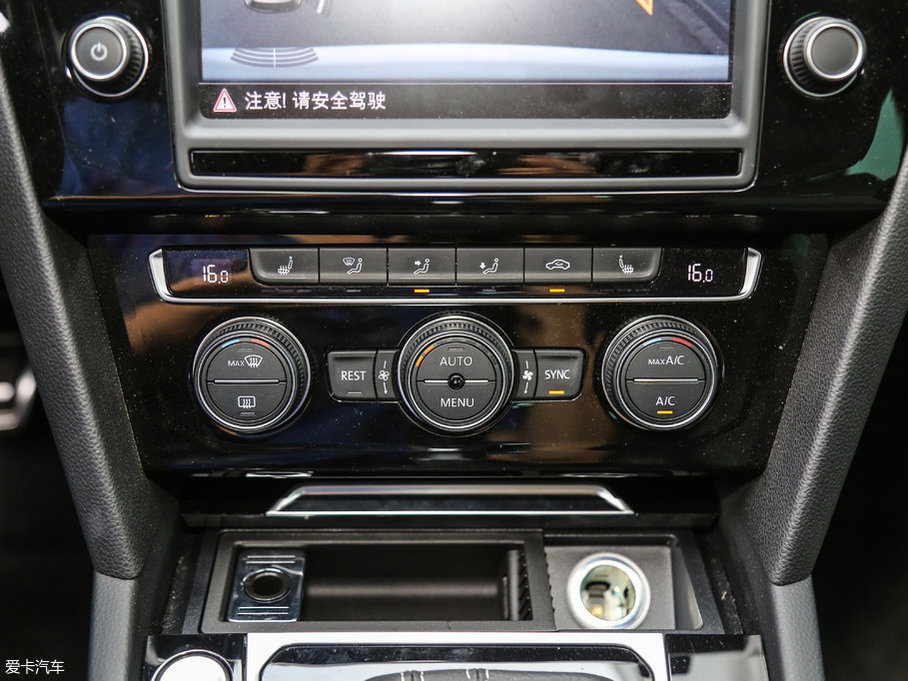 2017ε 380TSI R-line