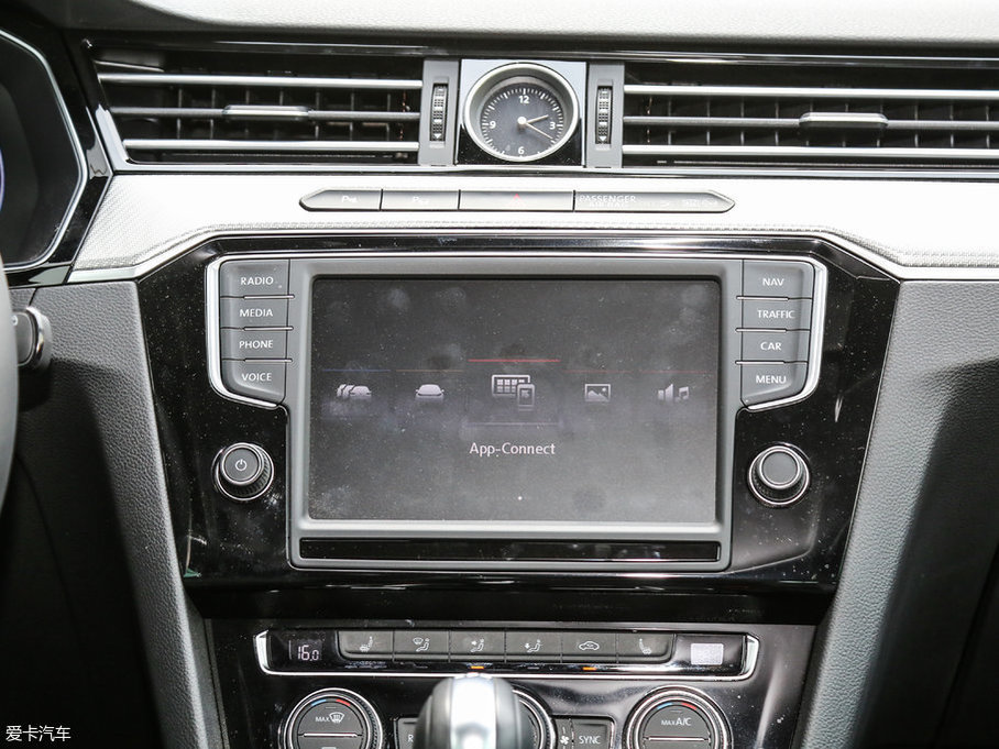 2017ε 380TSI R-line