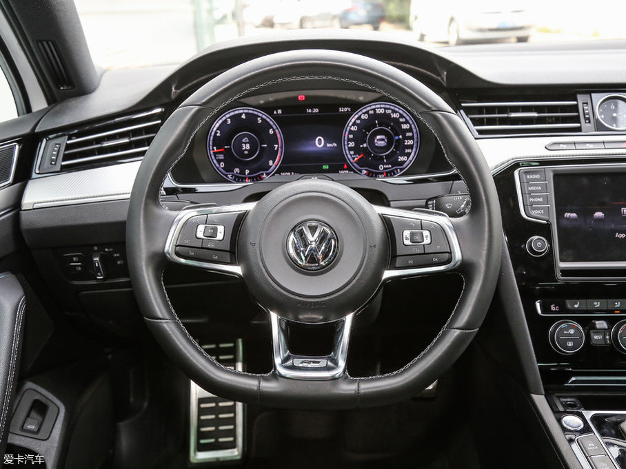 2017ε 380TSI R-line