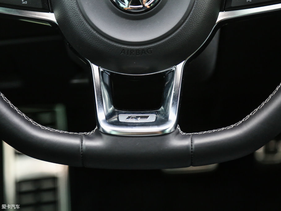 2017ε 380TSI R-line