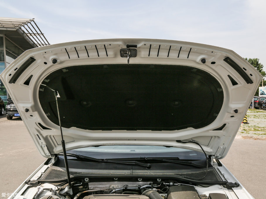 2017ε 380TSI (q)R-line