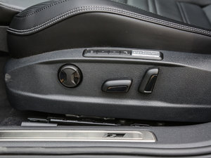 2017380TSI R-line {{