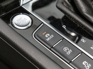 2017380TSI R-line п؅^