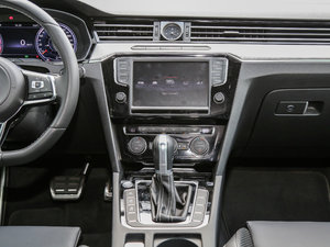 2017380TSI R-line п؅^