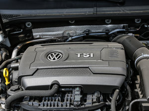 2017380TSI (q)R-line 