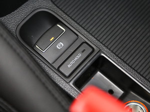 2017款380TSI 旗舰型 7座 驻车制动器