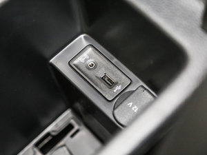 2017款380TSI 旗舰型 7座 中控区