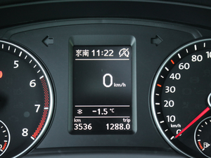 2017款380TSI 尊享型 6座 中控区