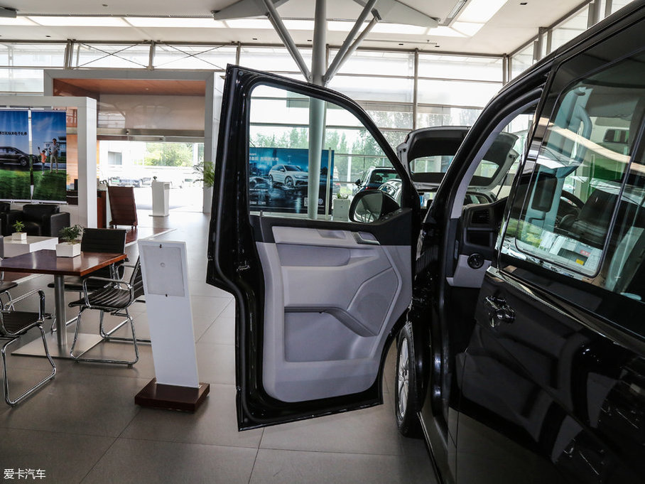 2017��P·�� 2.0TSI ������m�� 8��