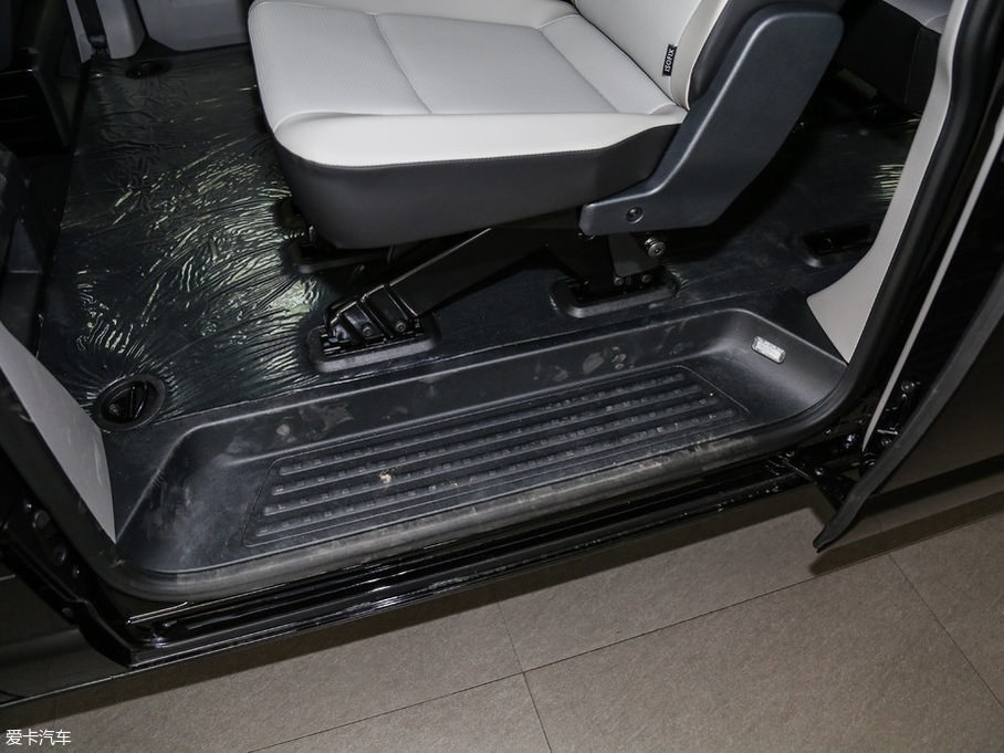 2017P· 2.0TSI (q)m 8