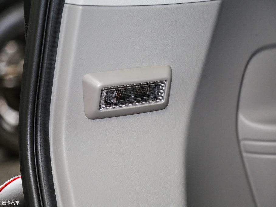 2017��P·�� 2.0TSI ������m�� 8��