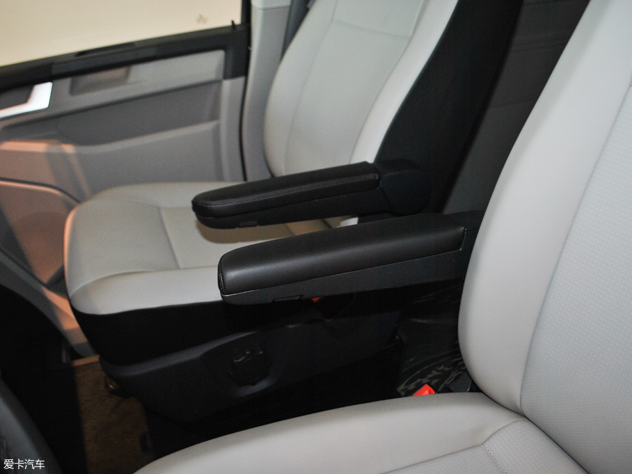 2017��P·�� 2.0TSI �����A�� 7��