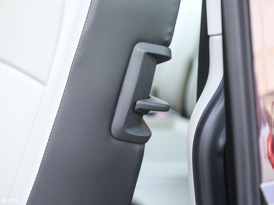 2017��P·�� 2.0TSI ���(q��)���m�� 8��