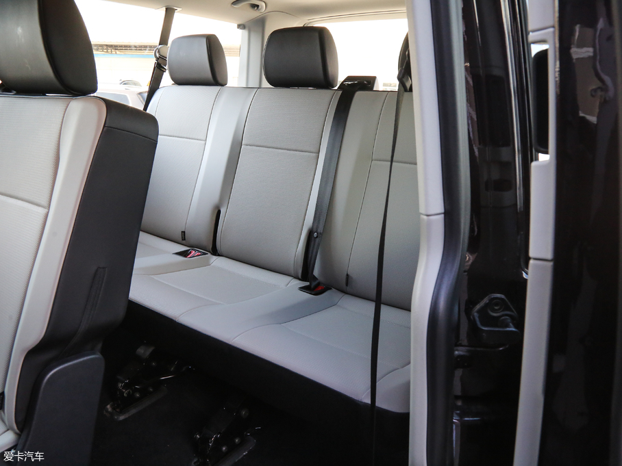 2017��P·�� 2.0TSI ���(q��)���m�� 8��