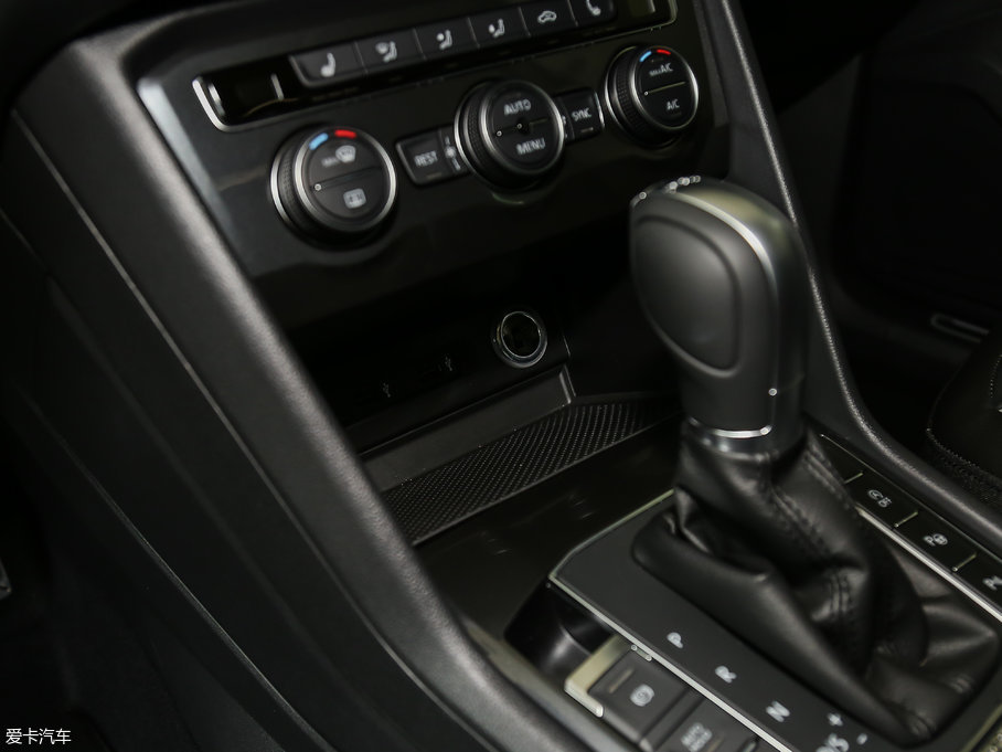 2018Tiguan 330TSI (q)