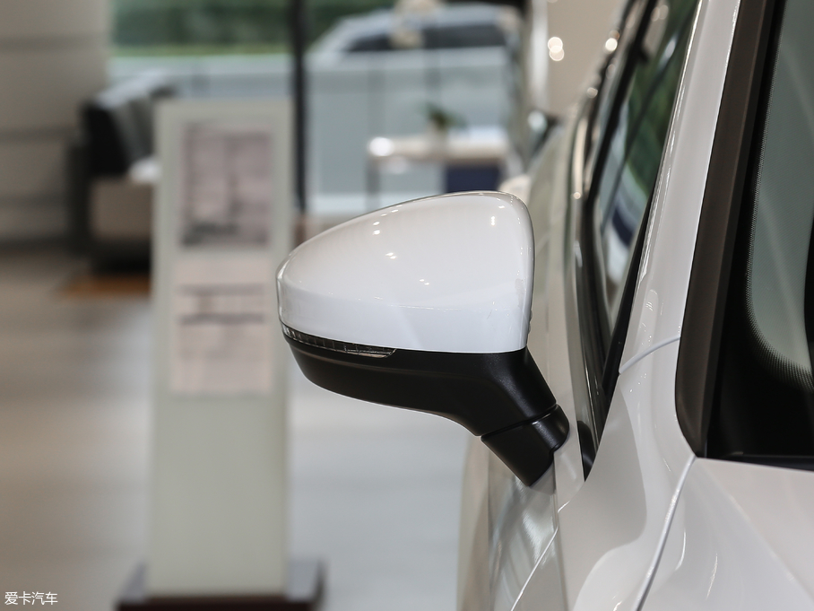 2018Tiguan 280TSI 򌾫Ӣ