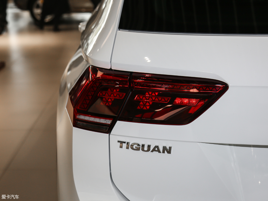 2018Tiguan 280TSI 򌾫Ӣ