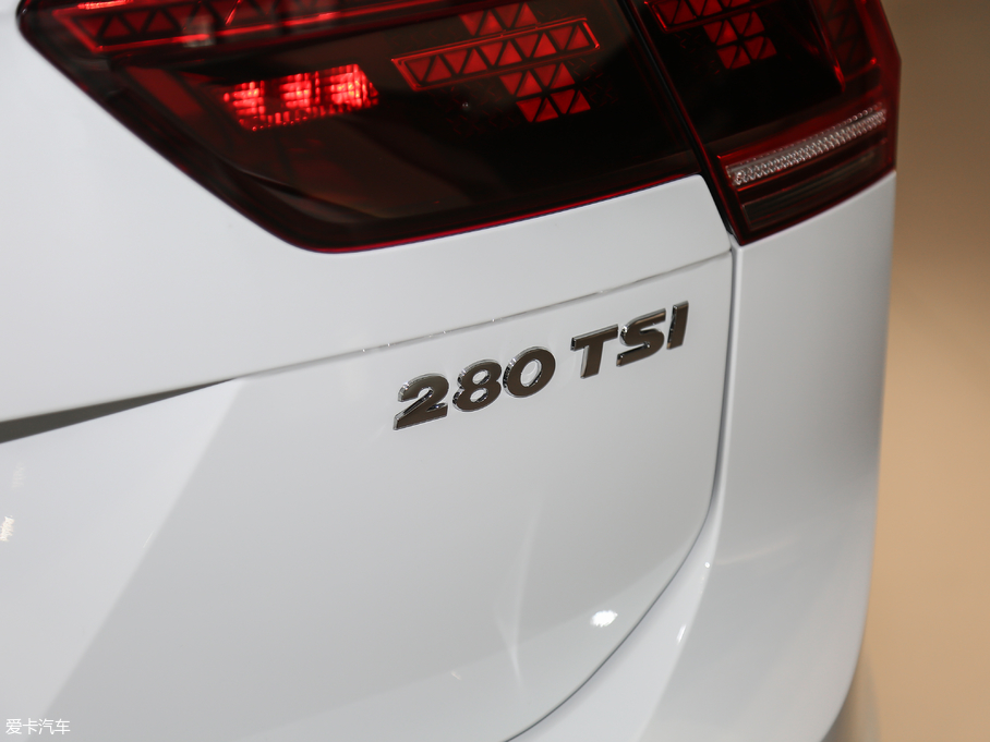 2018Tiguan 280TSI 򌾫Ӣ