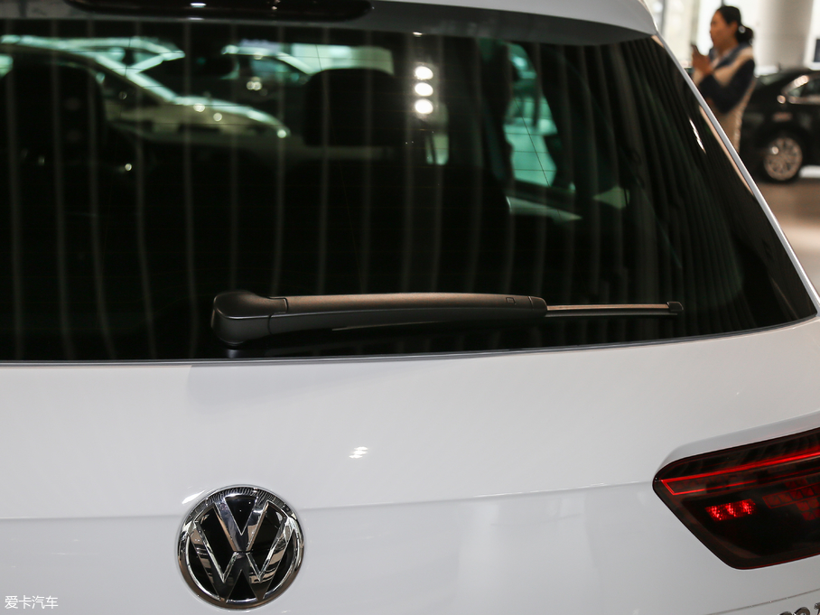 2018Tiguan 280TSI 򌾫Ӣ