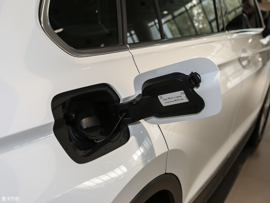 2018Tiguan 280TSI 򌾫Ӣ