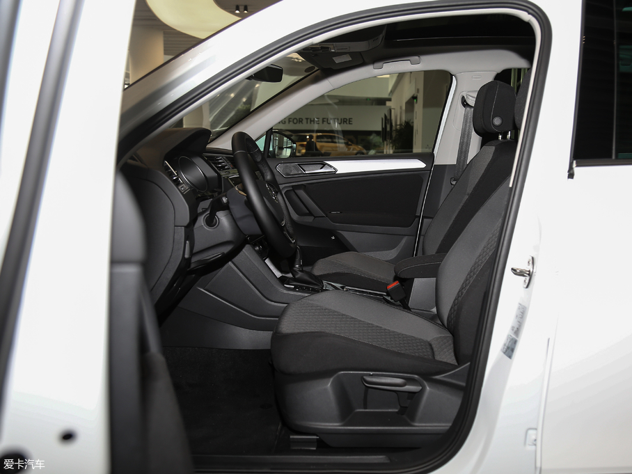 2018Tiguan 280TSI 򌾫Ӣ