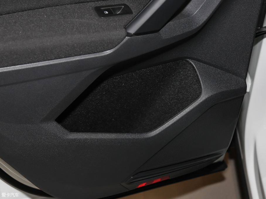 2018Tiguan 280TSI 򌾫Ӣ